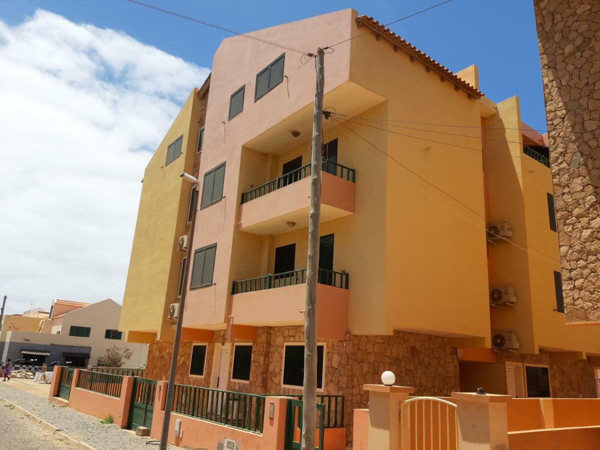 Aparthotel Ponta Preta Santa Maria Exterior photo