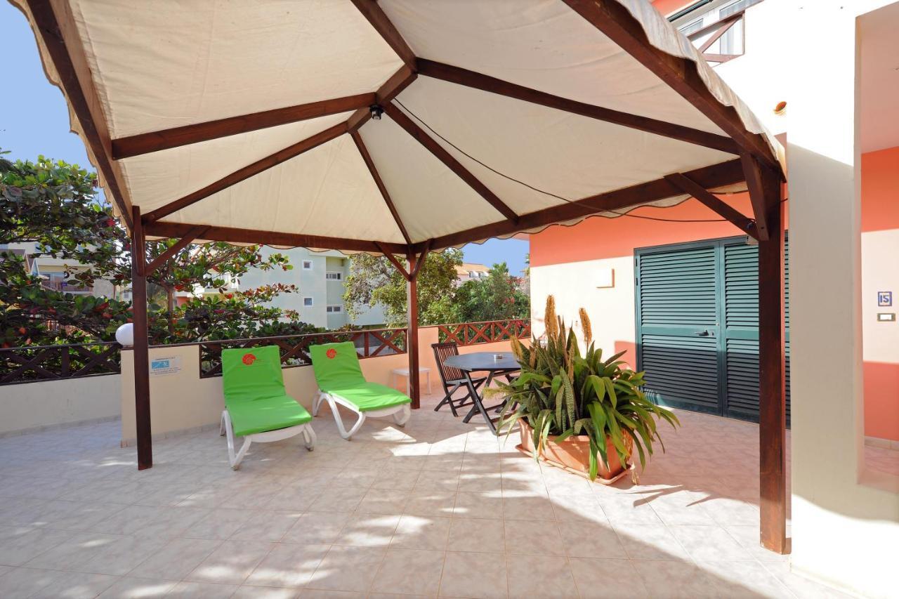Aparthotel Ponta Preta Santa Maria Exterior photo